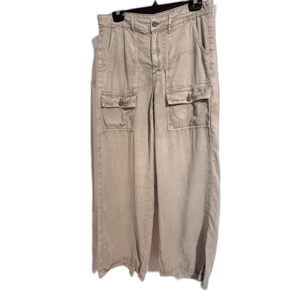 American Eagle Dreamy Drape Cargo Pants 10 Khaki Green Wide Leg Y2K Gorpcore
